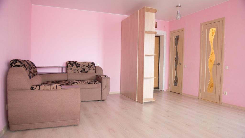 Apartment Theatre Schepkina Soemy Buitenkant foto